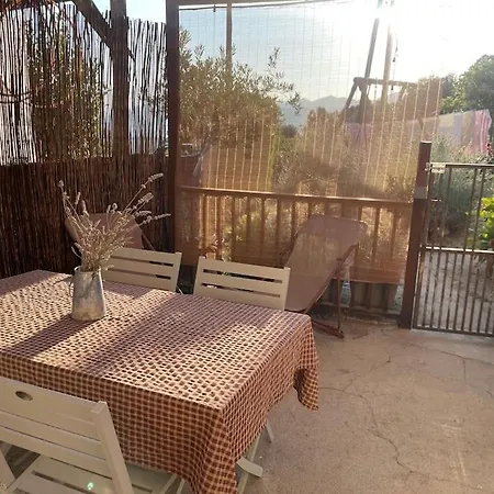 Сasa de vacaciones Maison De Village Cosy Et Chaleureuse Tavera